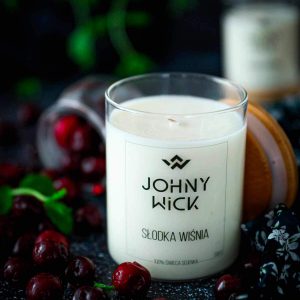 sojowa świeca zapachowa słodka wiśnia