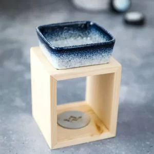 kominek do wosków sojowych z jasnego drewna