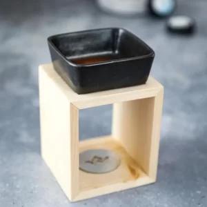 kominek do wosków sojowych z jasnego drewna