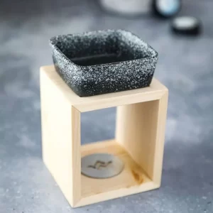 kominek do wosków sojowych z jasnego drewna