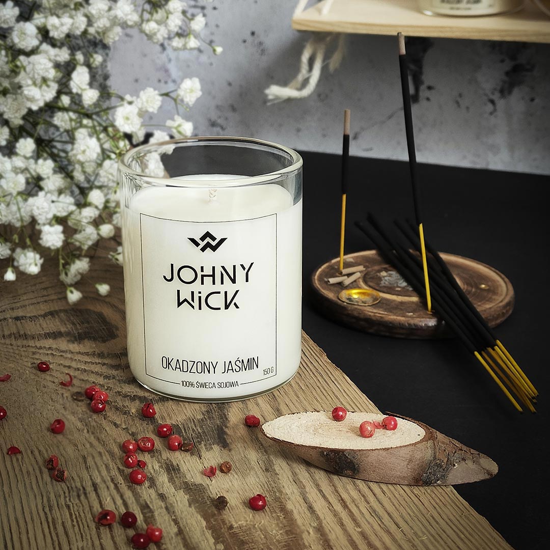 sojowa świeca zapachowa okadzony jaśmin